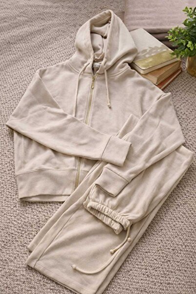 lyragiyim TAŞ RENGİ KAPŞONLU TRİKO TAKIM