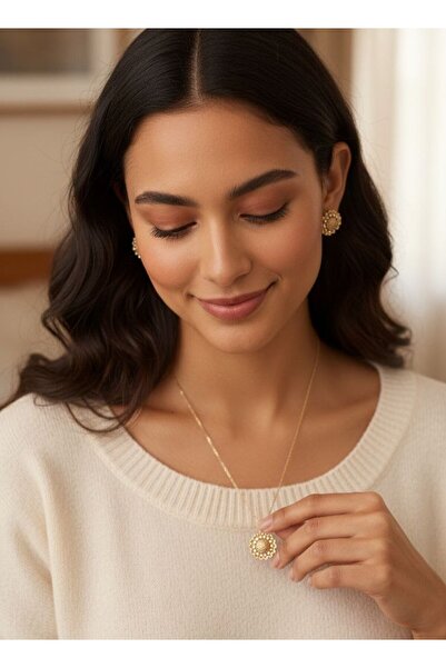 REBRAND Accessory Set, Necklace and Earrings