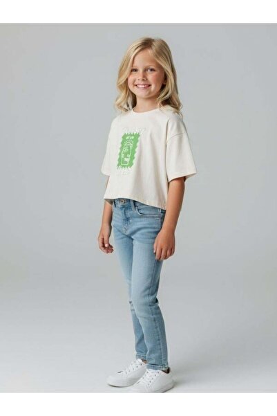 Zekids Girl's Cotton Lettered T-Shirt