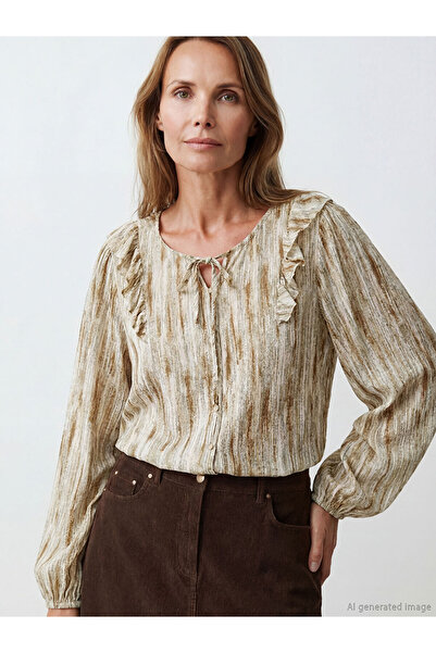 LC Waikiki بلوزة مطرزة بياقة روبا مزينة بكشكشة من RMZ GİYİM FARKIYA