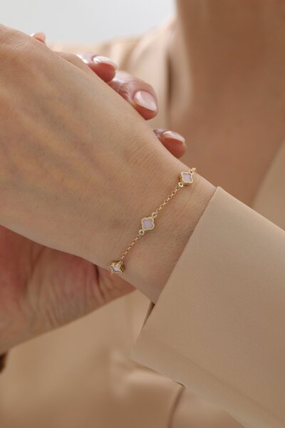 YAVUZ KUYUMCULUK 14 Ayar Altın Beşli Yonca Bileklik - Pembe