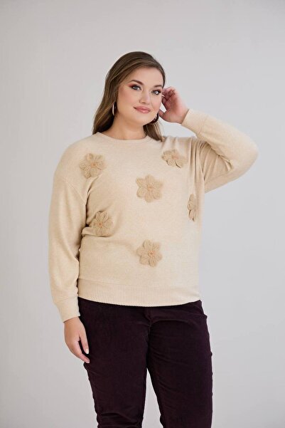TUSSE Elegant Soft Cashmere Floral Embroidered Sweat Plus Size Blouse