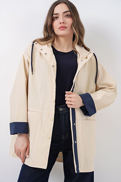 Hiccup Bdart Hooded Trench Coat with Snap Buttons and Pockets