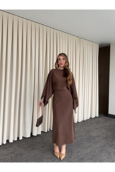 Laluvia Kahverengi Yarasa Kol Modal Elbise - 5000