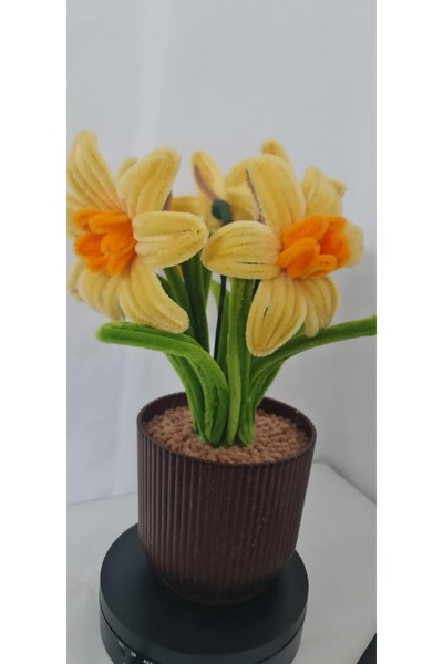 HANDDMADE yellow daffodils