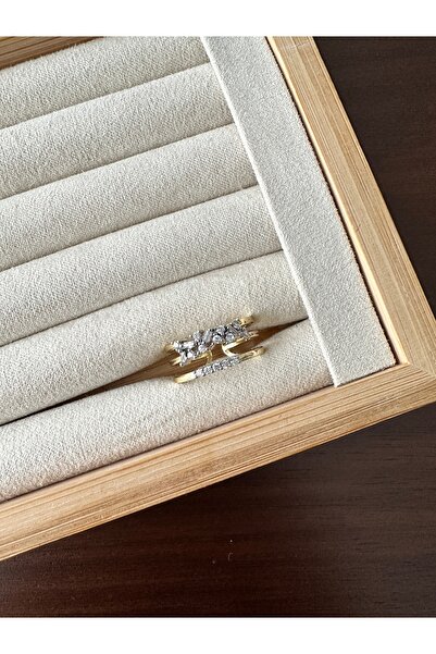 ringbox خاتم من الأحجار الكريمة الصغيرة بلونين