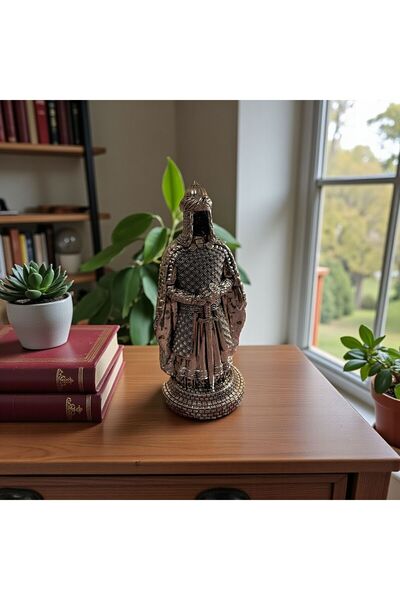 Sleep Nova Osmanlı Zırhlı Asker Dekoratif Biblo – Metal Görünümlü Masa Üstü, Ofis & Kitaplık Heykeli