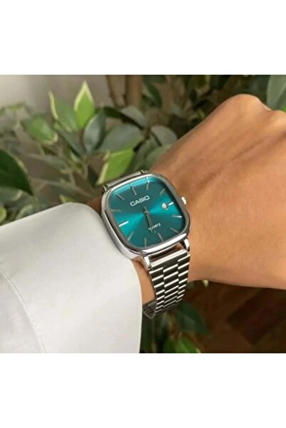 Zarif LTP Men's Turquoise Wristwatch