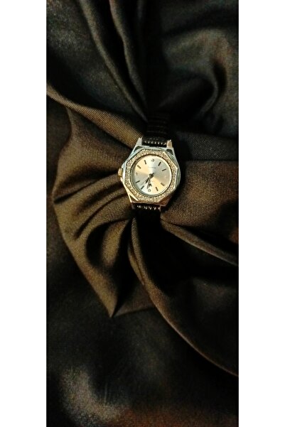 Poyi Aksesuar Black Leather Cord Elegant Women Wrist Watch