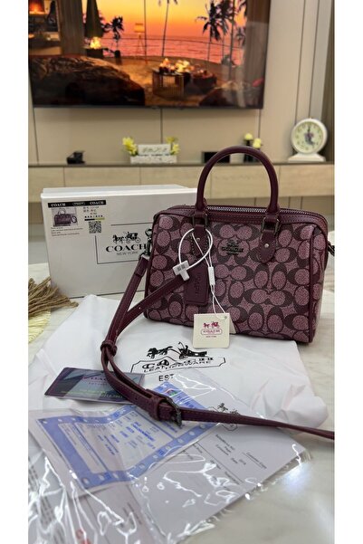 GENERAL حقيبة كتف نسائية مع ملحقاتها