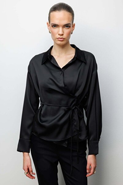 Ekol Kruvaze Yaka Bağcıklı Gömlek