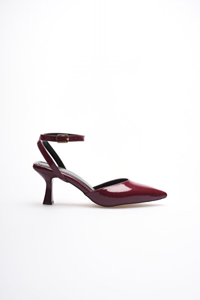 TRENDELLA Дамски обувки с ток от лакирана кожа в цвят бордо TR03MS01D