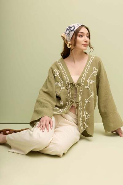 Fulla Moda Κεντημένο κιμονό με κορδόνια μπροστά με λινό εμφάνιση