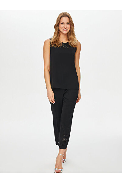 Faik Sönmez Yakası Delik İşli Yuvarlak Yaka Atlet S26ATL012