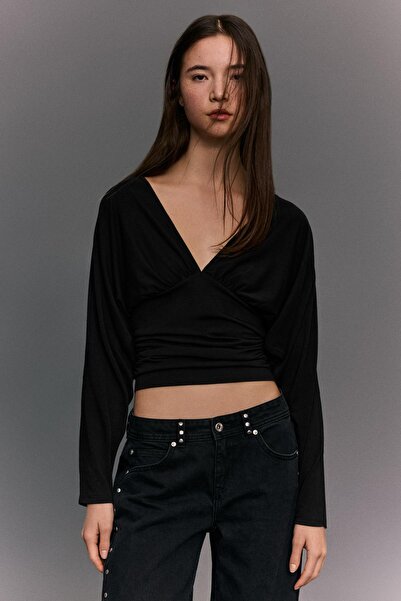 Bershka Uzun kollu büzgülü tişört