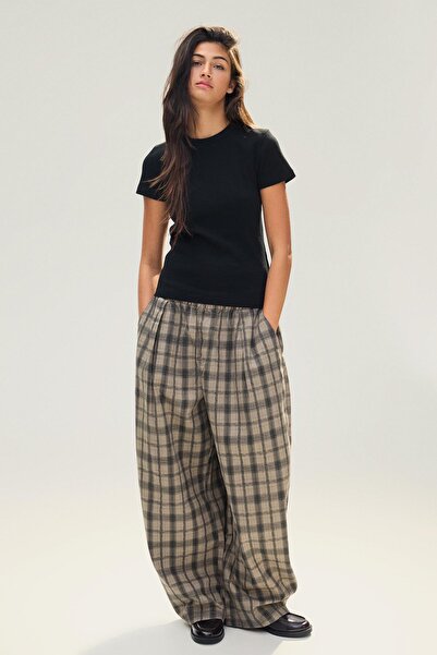 Bershka Kısa kollu fitilli temel tişört