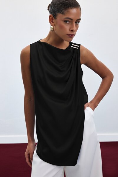 Sateen Accessory Detailed Tank Top - Black