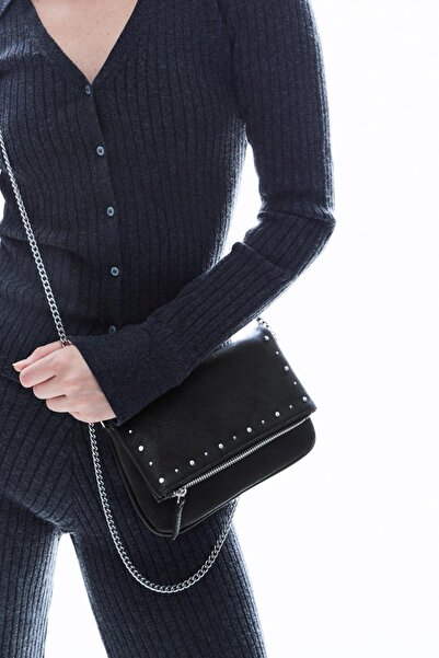 Bershka Fermuarlı zımbalı kapaklı çanta