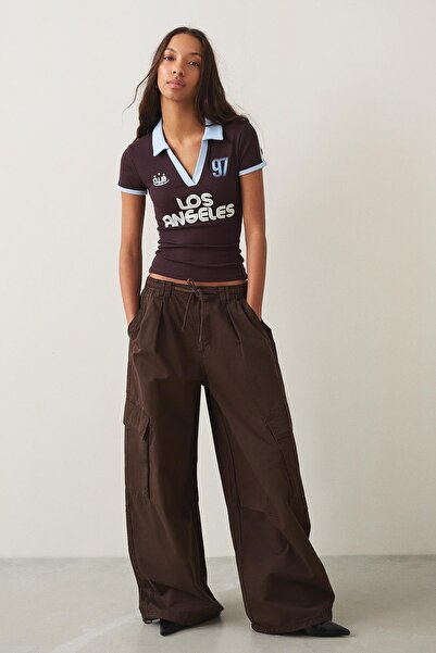 Bershka Baskılı kargo paraşüt pantolon