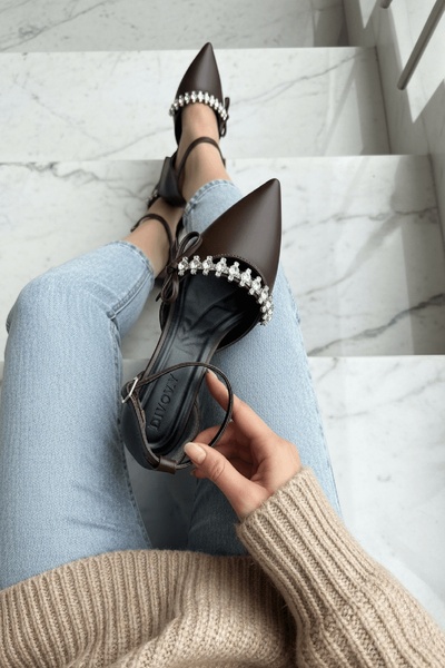 DİVOLYA Pantofi cu toc Dunka Brown Stone Bow (toc de 4 cm) cu vârf ascuțit