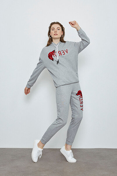 VERDA Rose Embroidery Set