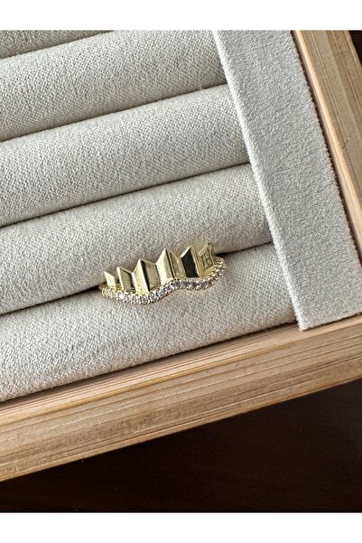 ringbox Gold Stone Wavy Crown Ring