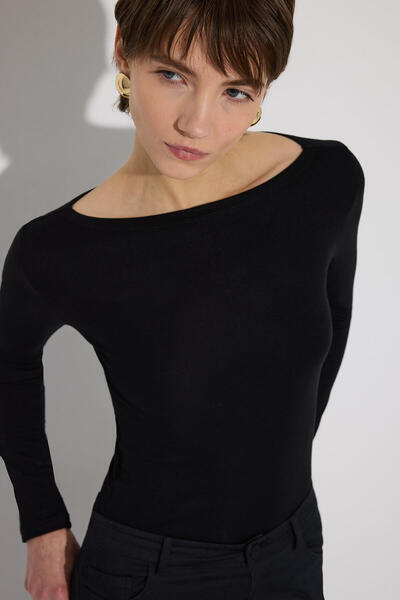 Touché Privé Basic Long Sleeve Body