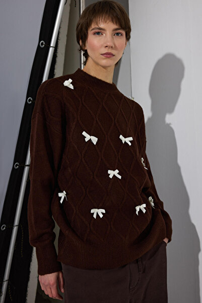 Touché Privé Ribbed Tricot Sweater with Ribbon Detail