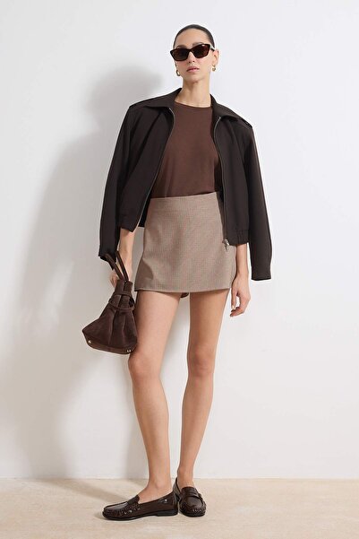 Trendyol Collection Червоні багатоколірні шорти та бермуди TWOSS26SR00015