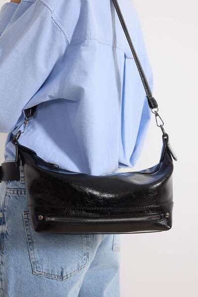 TRENDYOL SHOES Black Zipper Detailed Women's Mini Shoulder Bag Takss26Oc00050