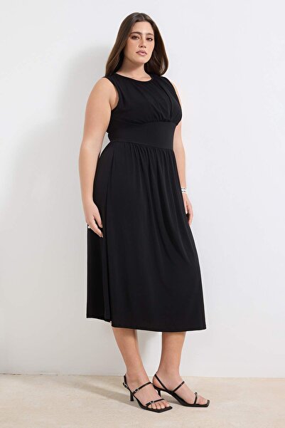 Trendyol Curve Black Crew Neck Ruched Detail Maxi Length Knitted Plus Size Dr...