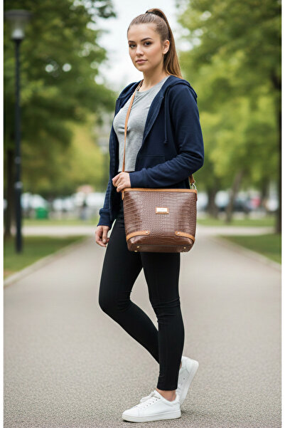 Queen Elizabeth QUEEN ELIZABETH TABA-VIZON ЖІНОЧА СУМКА НА ПЛЕЧЕ