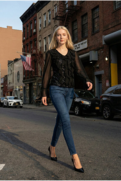 Romina Azura Payet Detaylı Şifon Volanlı Şık Kadın Bluz