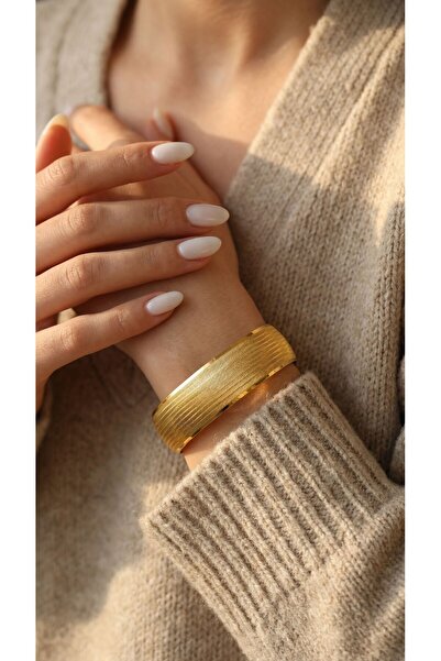 FerizZ Altın Kaplama Dikey Çizgili Bilezik 15mm Kalınlık BLZ-1151