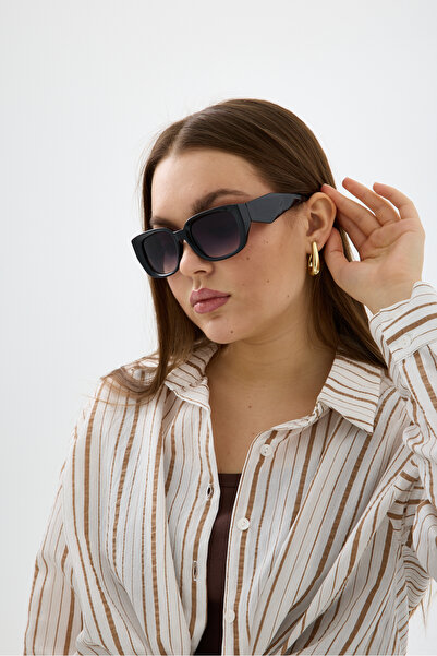 Chunky Frame Ceyn Black Unisex Geometric Sunglasses