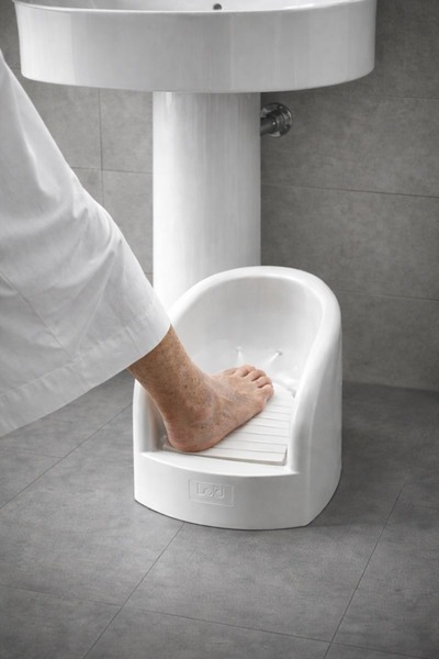naqaa Foot Washing Device for Ablution White 445.6x35x33.4cm