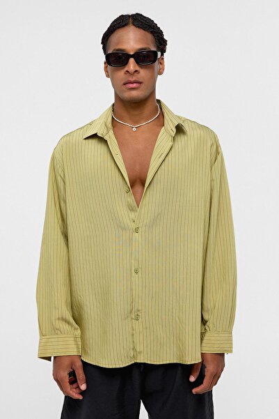 VAMOSCLO قميص مخطط كبير الحجم بأكمام طويلة باللون الأخضر