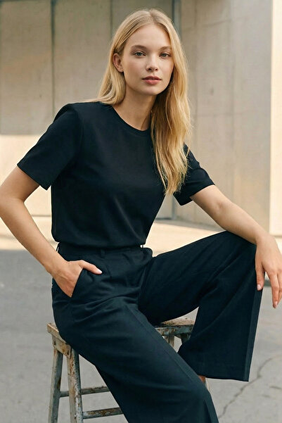 poupee Vystužené čierne tričko, dámske tričko s vystuženými ramenami, tričko ...