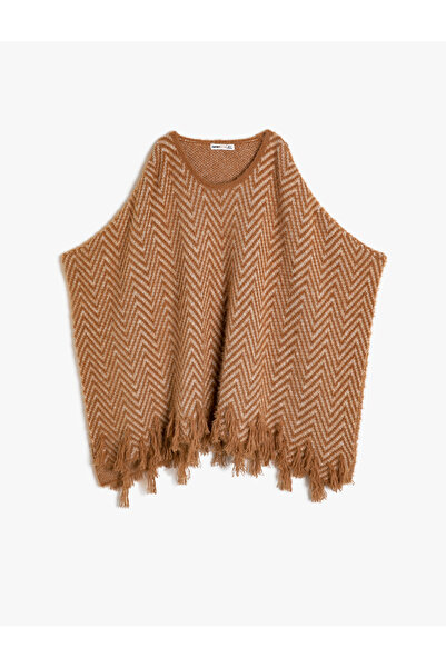 Koton Gemusterter Strickponcho