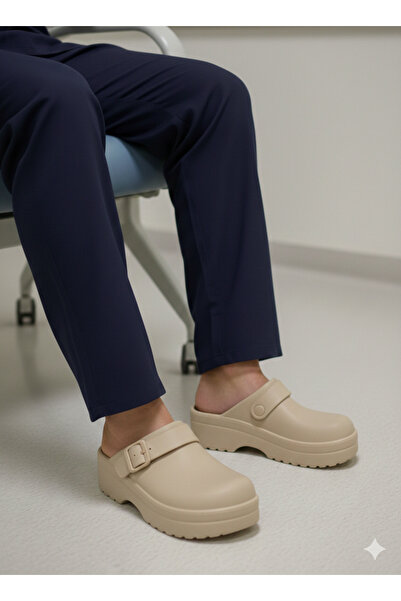 Akınal Bella bej kapalı steril hastane fabrika iş yeri sabo terlik