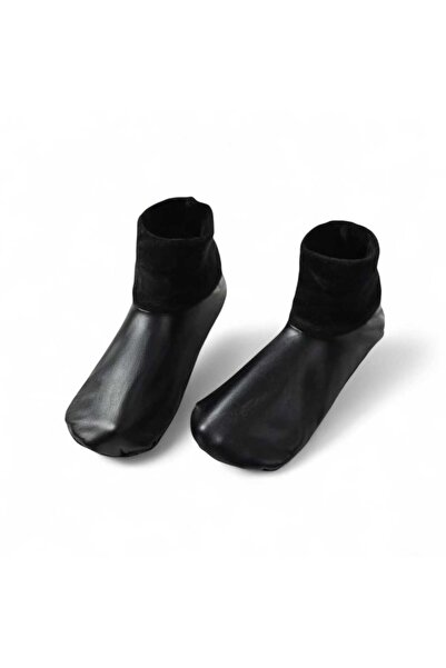 Generic Warm winter socks for women and men, non-slip sole