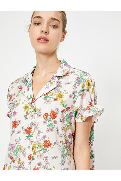 Koton Kurzärmliges Pyjama-Oberteil mit Blumenmuster und Rüschendetails