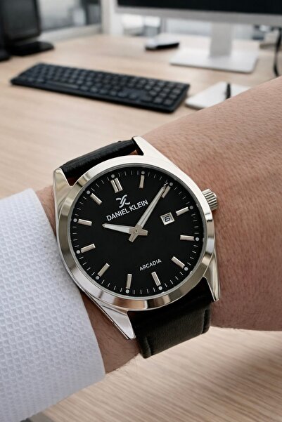 Daniel Klein ساعة يد رجالية مقاومة للماء بسوار جلدي وتقويم 3 ATM Edk.1.13845-4