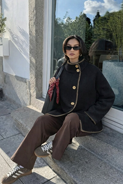 oshebu Γυναικείο παλτό με φαρδύ μανίκι με καφέ κουμπιά ραφές σε αντίθεση τεμα...