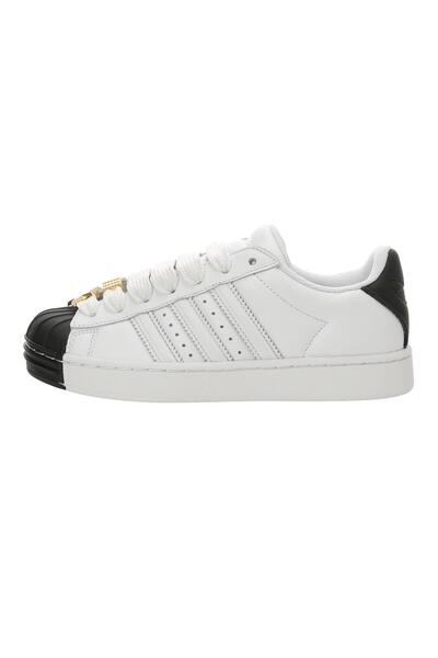 adidas حذاء رياضي نسائي IH6679-K سوبرستار سانت ويت باللون الأبيض