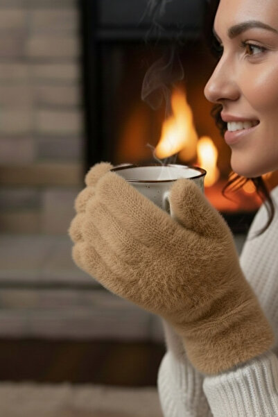 AYDINER TEKSTİL Kadın Lüx Yumoş Parmaklı Eldiven KREM