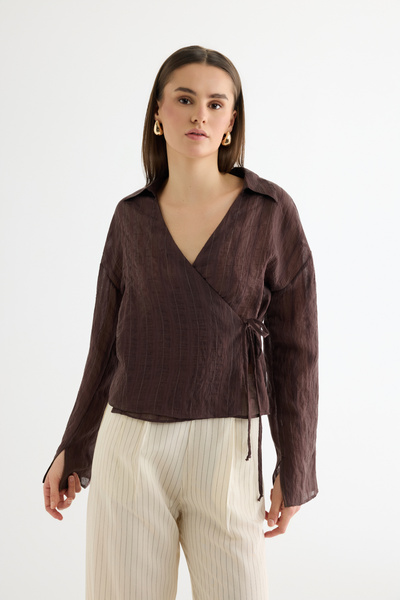 Quzu Anvelop Collar Lace-Up Tulle Blouse Brown
