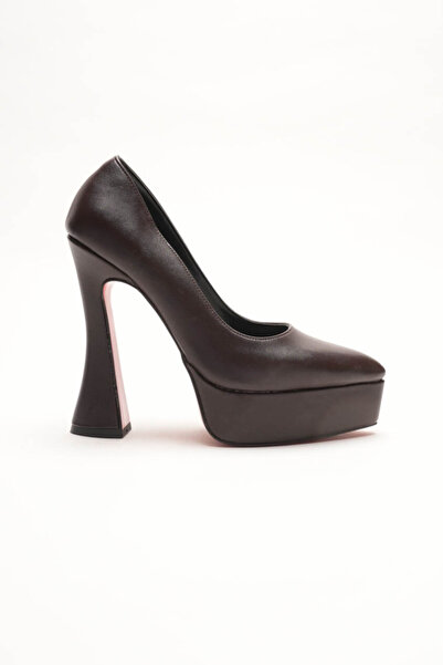 Ayakkabı Ateşi Γυναικεία παπούτσια Mila με ειδικό σχέδιο καφέ δέρματος