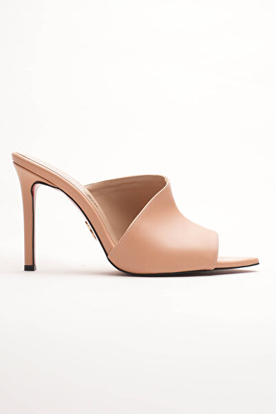 Ayakkabı Ateşi Дамски дизайнерски пантофки с тънък ток Carolina Nude Leather