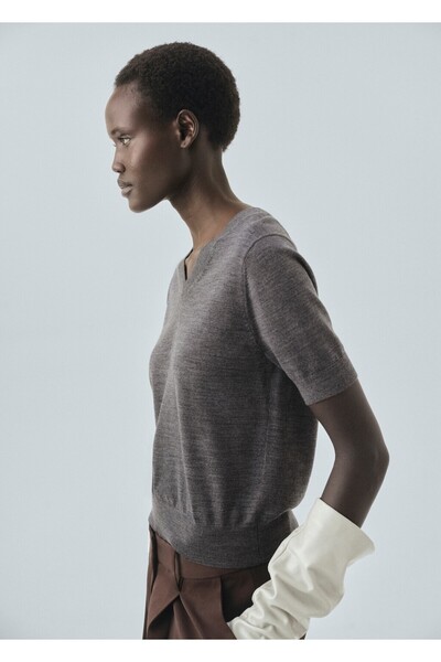 MANGO Woman %100 yün V yaka triko kazak